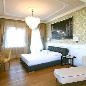 suite-milano-duomo.italymilanhotels.net/